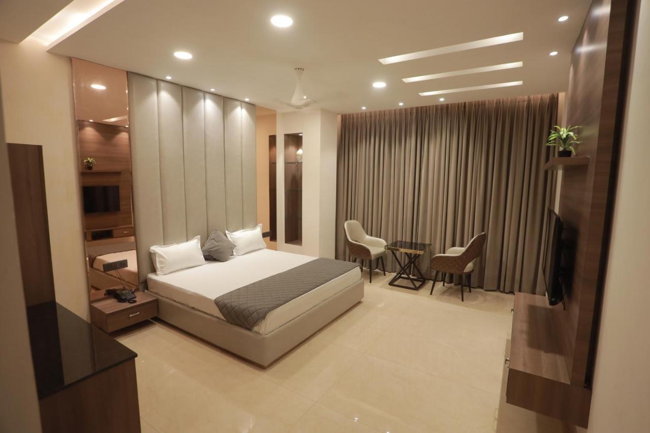 Ovel Hotel Ludhiana Ngoại thất bức ảnh