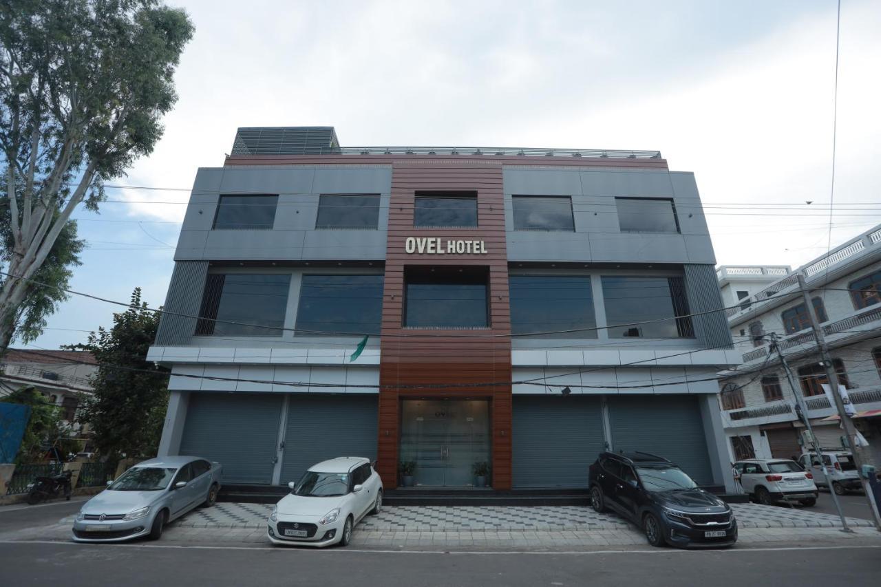 Ovel Hotel Ludhiana Ngoại thất bức ảnh